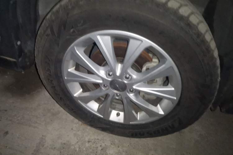 Used Haval H6 2018 Sport Edition 1.5T Automatic Two-Wheel Drive Elite Model China V Standard Right Front Wheel Hub