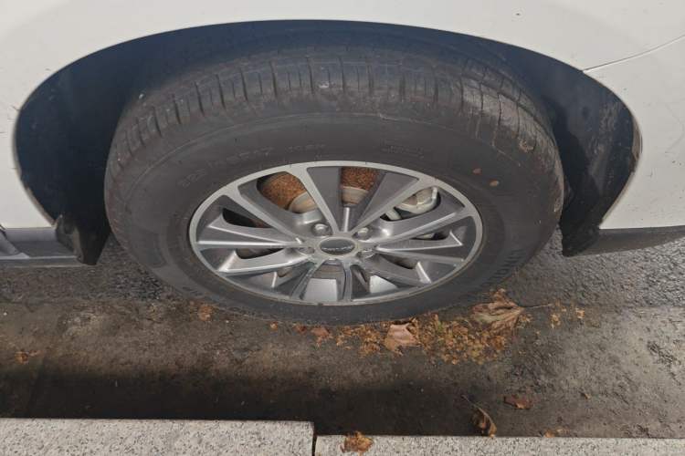 Used Haval H6 2018 Blue Label Sport Edition 1.5T Automatic Two-Wheel Drive Prestige Model Right Front Wheel Hub