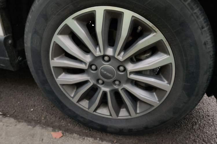 Used Haval H6 2018 Blue Label Sport Edition 1.5T Automatic Two-Wheel Drive Elite Model Right Front Wheel Hub