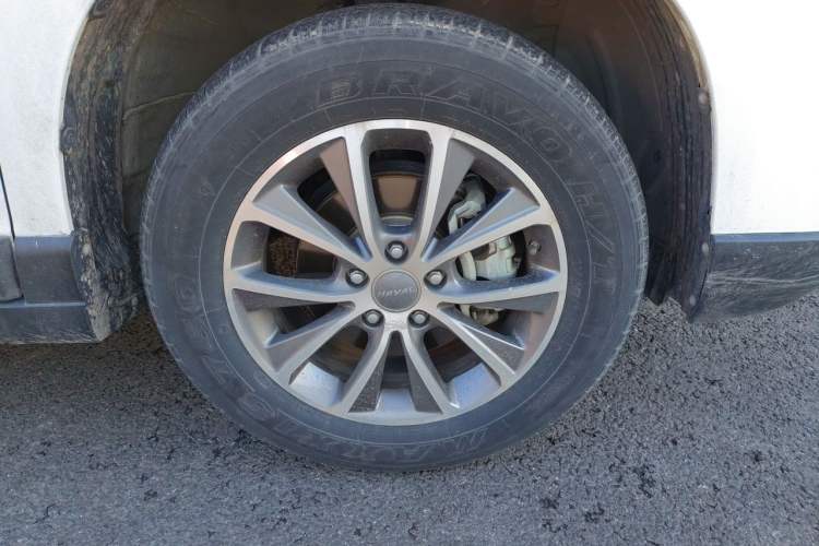 Used Haval H6 2018 Blue Label Sport Edition 1.5T Automatic Two-Wheel Drive Prestige Model Right Front Wheel Hub