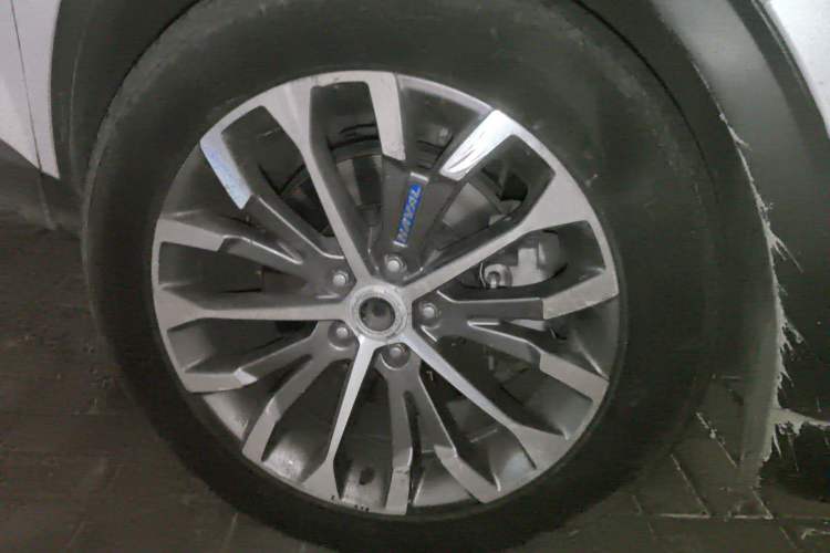 Used Haval H6 2018 Blue Label 2.0T Automatic Luxury Model Right Front Wheel Hub
