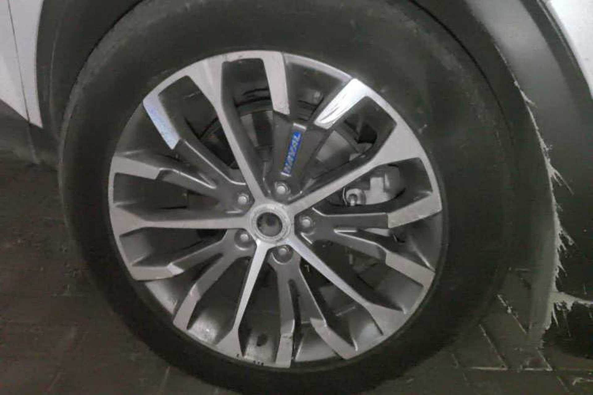 Used Haval H6 2018 Blue Label 2.0T Automatic Luxury Model Right Front Wheel Hub