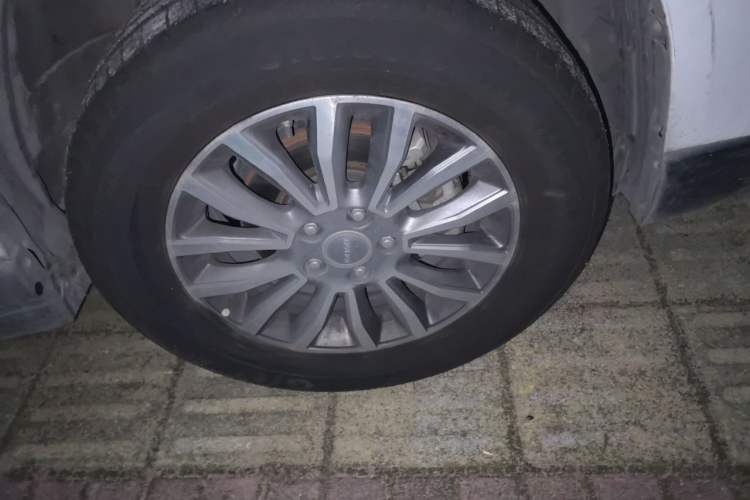 Used Haval H6 2018 Blue Label Sport Edition 1.5T Automatic Two-Wheel Drive Elite Model Right Front Wheel Hub
