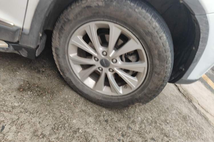 Used Haval H6 2018 Red-Label Sport Edition 1.5T Automatic Two-Wheel Drive Elite Model Right Front Wheel Hub
