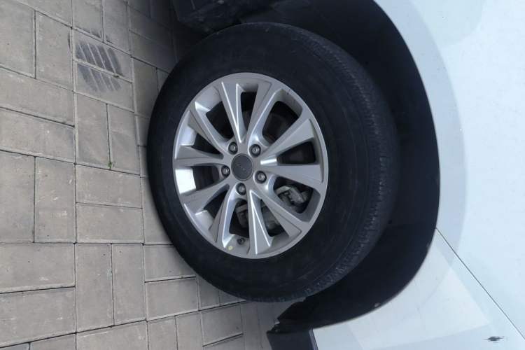Used Haval H6 2018 Blue Label Sport Edition 1.5T Manual Two-Wheel Drive Elite Model Right Front Wheel Hub