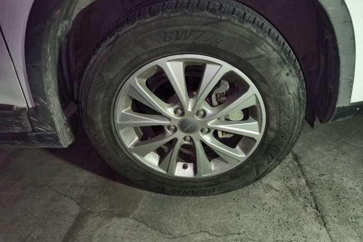 Used Haval H6 2018 Sport Edition 1.5T Automatic Two-Wheel Drive Elite Model China V Standard Right Front Wheel Hub