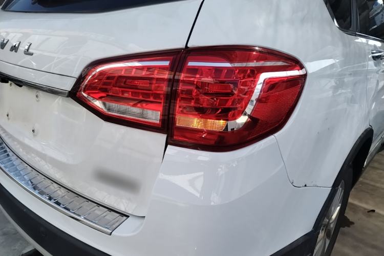 Used Haval H6 2018 Red-Label Sport Edition 1.5T Automatic Two-Wheel Drive Elite Model Right Rear Taillight