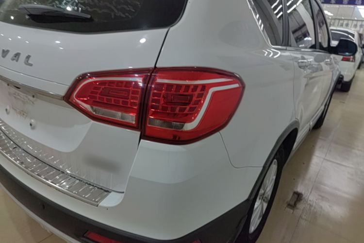 Used Haval H6 2018 Red-Label Sport Edition 1.5T Automatic Two-Wheel Drive Elite Model Right Rear Taillight
