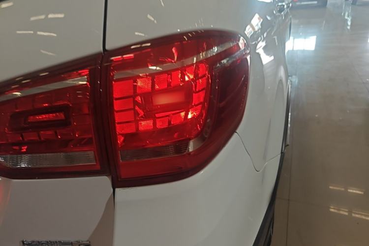 Used Haval H6 2018 Sport Edition 1.5T Automatic Two-Wheel Drive Elite Model China V Standard Right Rear Taillight