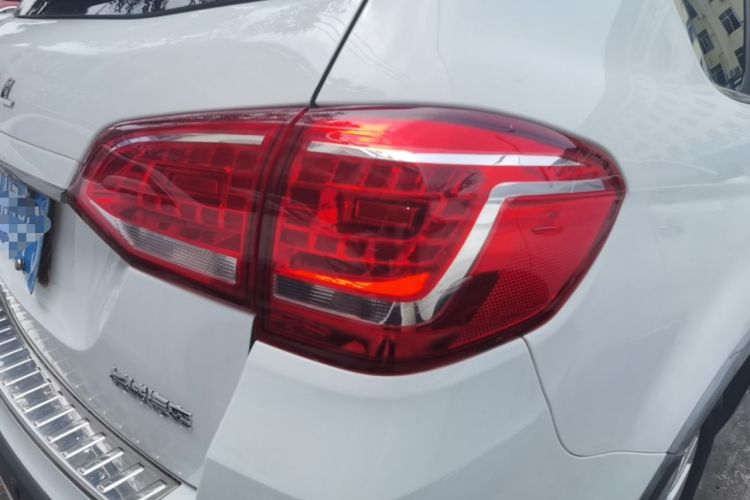 Used Haval H6 2018 Red-Label Sport Edition 1.5T Automatic Two-Wheel Drive Elite Model Right Rear Taillight