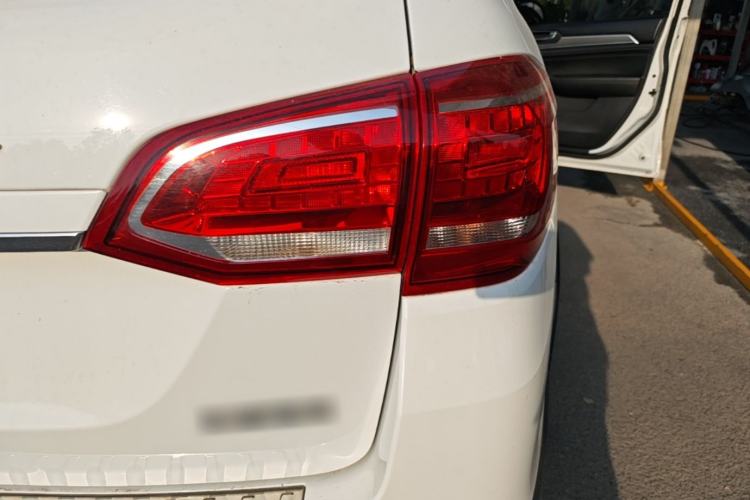 Used Haval H6 2018 Sport Edition 1.5T Manual Two-Wheel Drive Elite Model China V Standard Right Rear Taillight