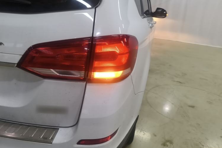 Used Haval H6 2018 Sport Edition 1.5T Manual Two-Wheel Drive Elite Model China V Standard Right Rear Taillight