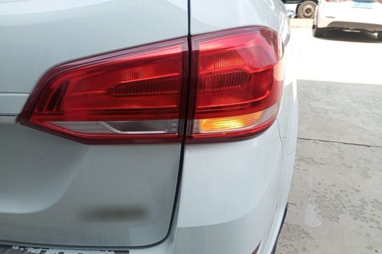 Used Haval H6 2018 Sport Edition 1.5T Automatic Two-Wheel Drive Elite Model China V Standard Right Rear Taillight