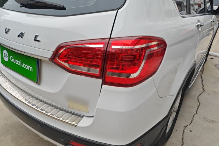 Used Haval H6 2018 Sport Edition 1.5T Automatic Two-Wheel Drive Elite Model China V Standard Right Rear Taillight