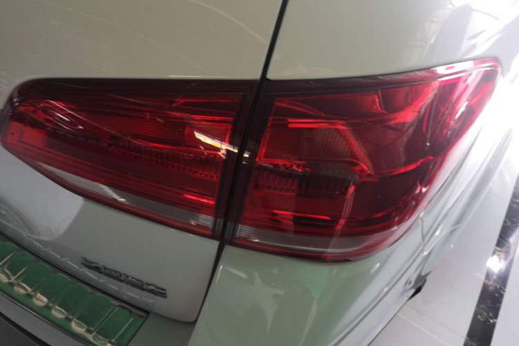 Used Haval H6 2018 Blue Label Sport Edition 1.5T Automatic Two-Wheel Drive Elite Model Right Rear Taillight
