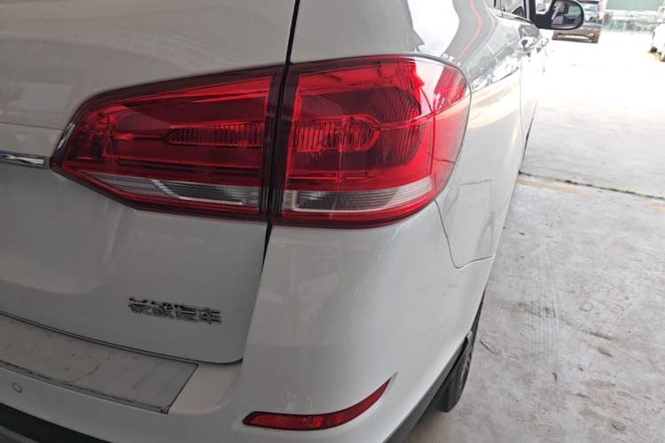 Used Haval H6 2018 Blue Label Sport Edition 1.5T Manual Two-Wheel Drive Elite Model Right Rear Taillight