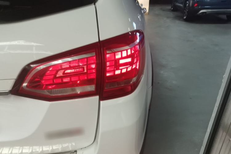 Used Haval H6 2018 Red-Label Sport Edition 1.5T Automatic Two-Wheel Drive Elite Model Right Rear Taillight