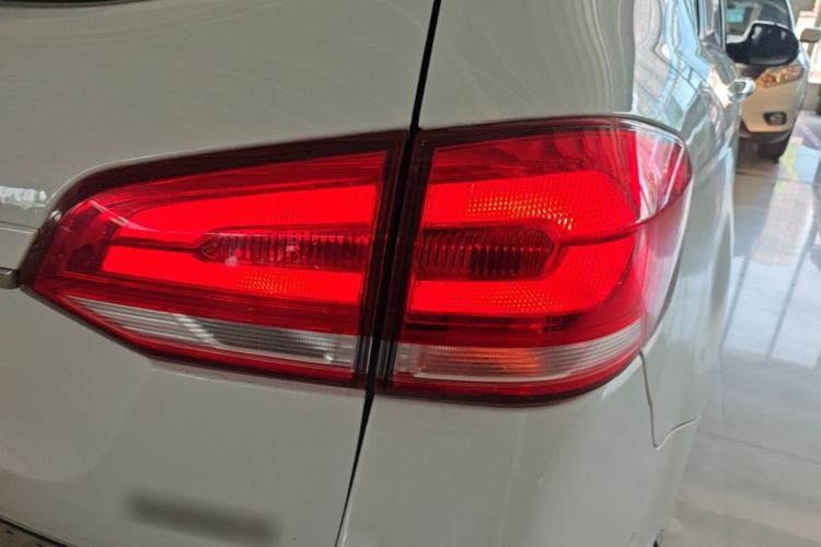 Used Haval H6 2018 Sport Edition 1.5T Automatic Two-Wheel Drive Elite Model China V Standard Right Rear Taillight