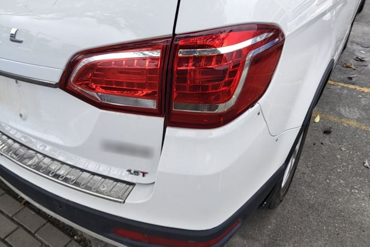 Used Haval H6 2018 Red-Label Sport Edition 1.5T Automatic Two-Wheel Drive Elite Model Right Rear Taillight