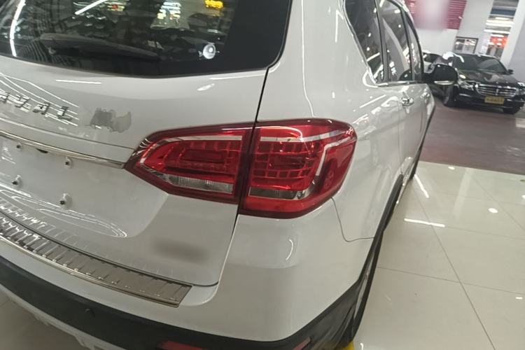 Used Haval H6 2018 Red-Label Sport Edition 1.5T Automatic Two-Wheel Drive Elite Model Right Rear Taillight