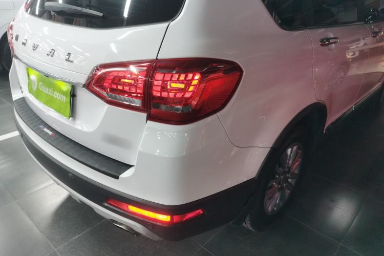 Used Haval H6 2018 Red-Label Sport Edition 1.5T Automatic Two-Wheel Drive Elite Model Right Rear Taillight