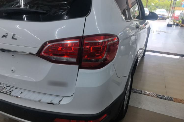 Used Haval H6 2018 Red-Label Sport Edition 1.5T Automatic Two-Wheel Drive Elite Model Right Rear Taillight