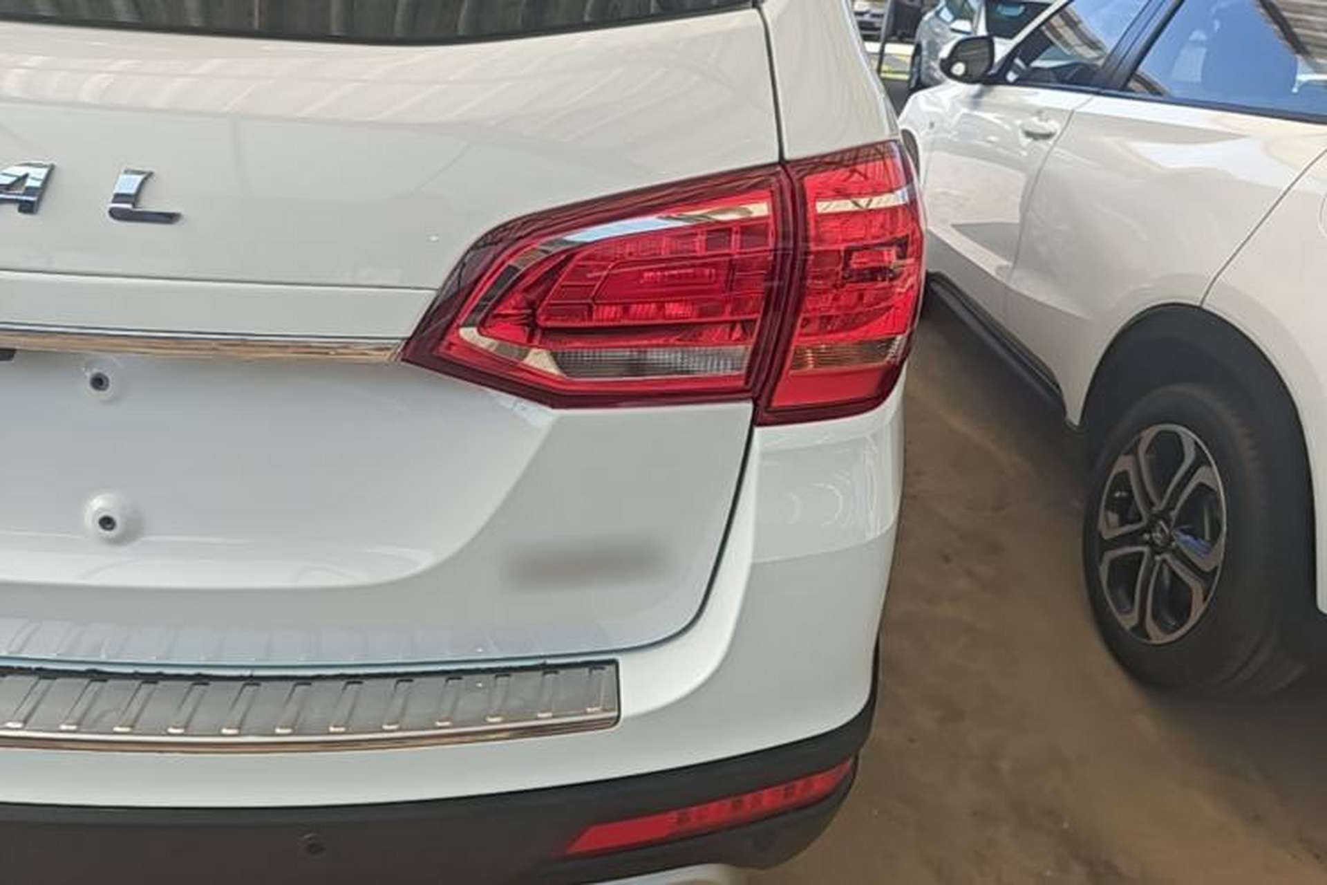 Used Haval H6 2018 Red-Label Sport Edition 1.5T Automatic Two-Wheel Drive Elite Model Right Rear Taillight