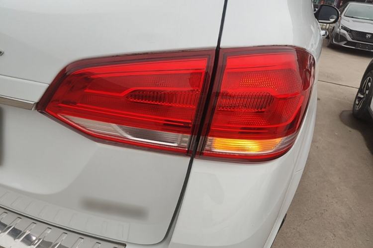 Used Haval H6 2018 Blue Label Sport Edition 1.5T Automatic Two-Wheel Drive Elite Model Right Rear Taillight