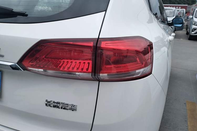 Used Haval H6 2018 Blue-Label 1.5T Automatic Luxury Model Right Rear Taillight