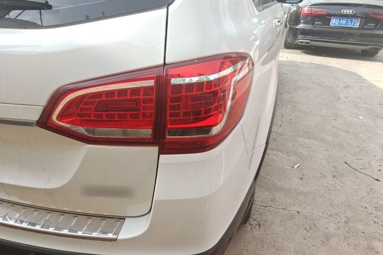 Used Haval H6 2018 Red-Label Sport Version 1.5T Manual Two-Wheel Drive Elite Model Right Rear Taillight