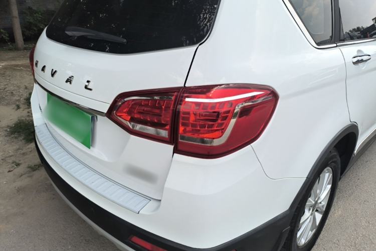 Used Haval H6 2018 Sport Edition 1.5T Automatic Two-Wheel Drive Elite Model China V Standard Right Rear Taillight