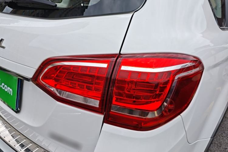 Used Haval H6 2018 Red-Label Sport Edition 1.5T Automatic Two-Wheel Drive Elite Model Right Rear Taillight