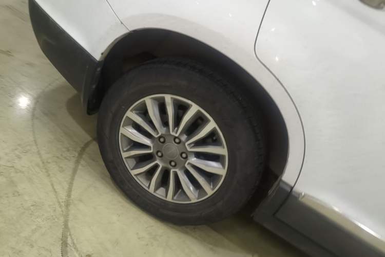 Used Haval H6 2018 Sport Edition 1.5T Manual Two-Wheel Drive Elite Model China V Standard Right Rear Wheel Hub