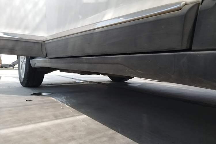 Used Haval H6 2018 Red-Label Sport Edition 1.5T Automatic Two-Wheel Drive Elite Model Right Side Sill
