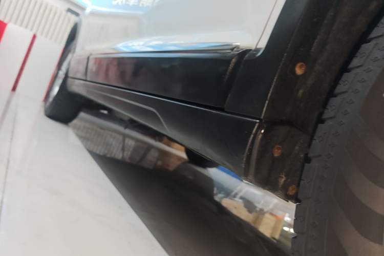 Used Haval H6 2018 Sport Edition 1.5T Automatic Two-Wheel Drive Elite Model China V Standard Right Side Sill