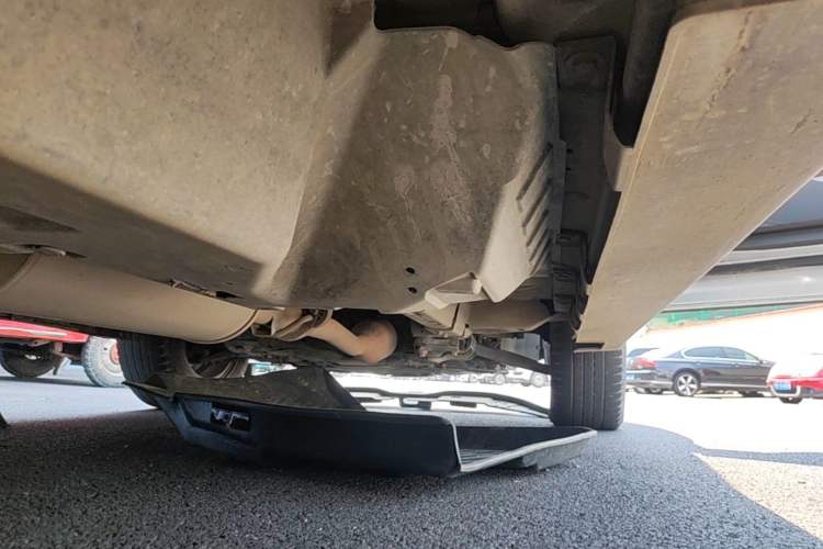 Used Haval H6 2018 Red-Label Sport Version 1.5T Manual Two-Wheel Drive Elite Model Right Side Sill