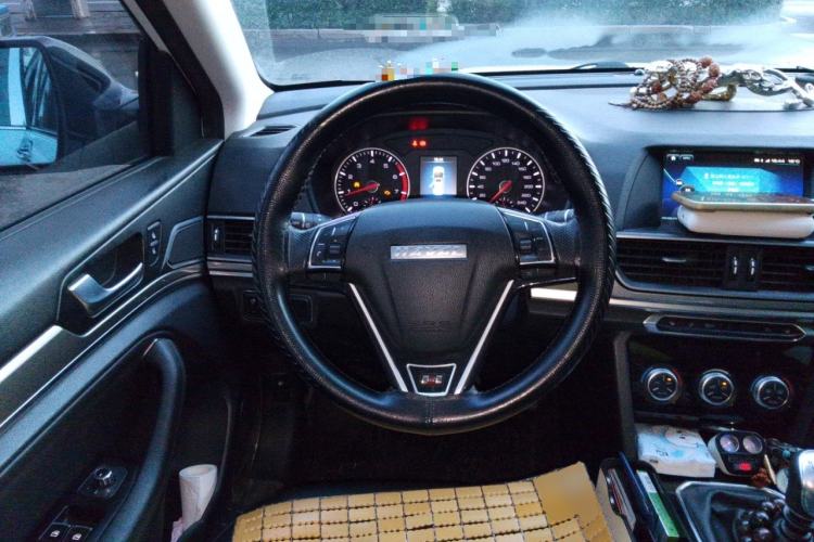 Used Haval H6 2018 Red-Label Sport Version 1.5T Manual Two-Wheel Drive Elite Model Steering Wheel