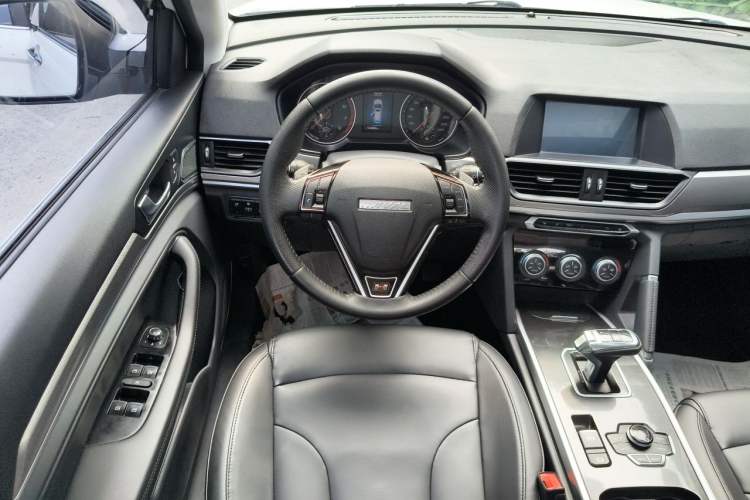 Used Haval H6 2018 Red-Label Sport Edition 1.5T Automatic Two-Wheel Drive Elite Model Steering Wheel