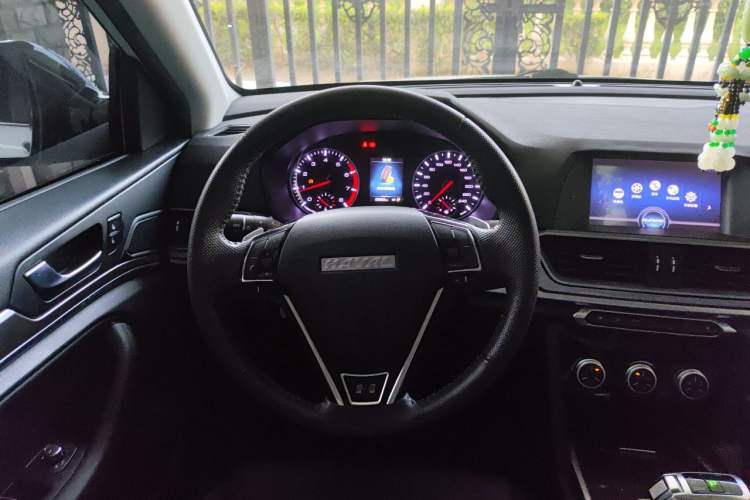 Used Haval H6 2018 Sport Edition 1.5T Automatic Two-Wheel Drive Elite Model China V Standard Steering Wheel