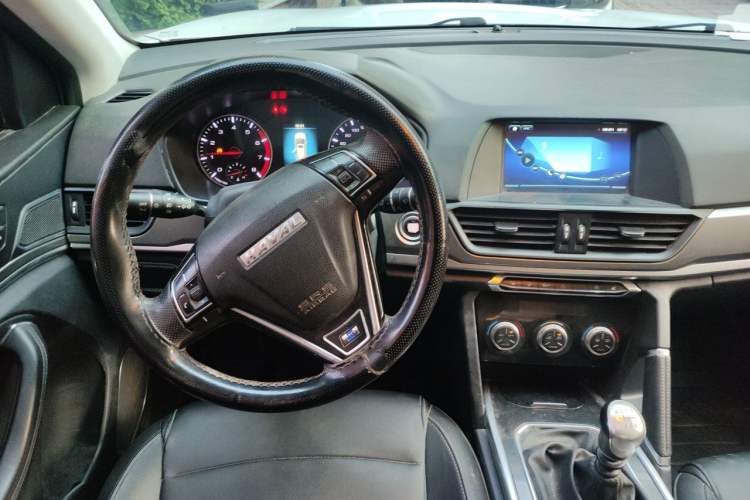 Used Haval H6 2018 Blue Label Sport Edition 1.5T Manual Two-Wheel Drive Elite Model Steering Wheel