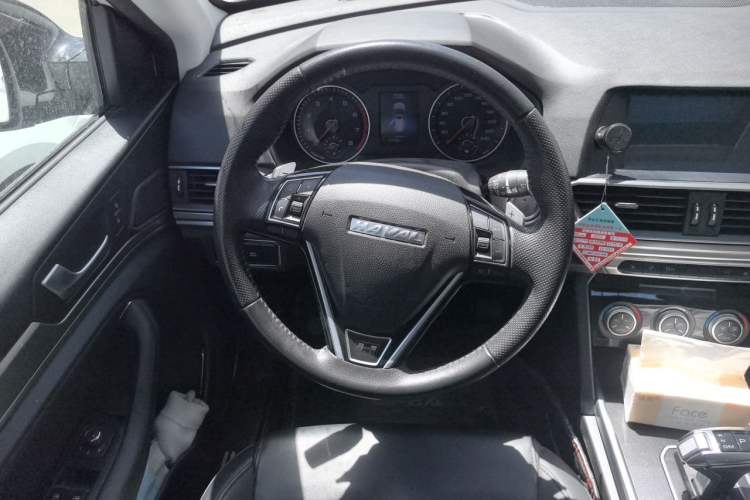 Used Haval H6 2018 Blue Label Sport Edition 1.5T Automatic Two-Wheel Drive Elite Model Steering Wheel