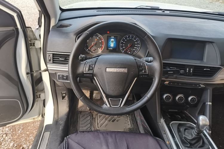Used Haval H6 2018 Red-Label Sport Version 1.5T Manual Two-Wheel Drive Elite Model Steering Wheel