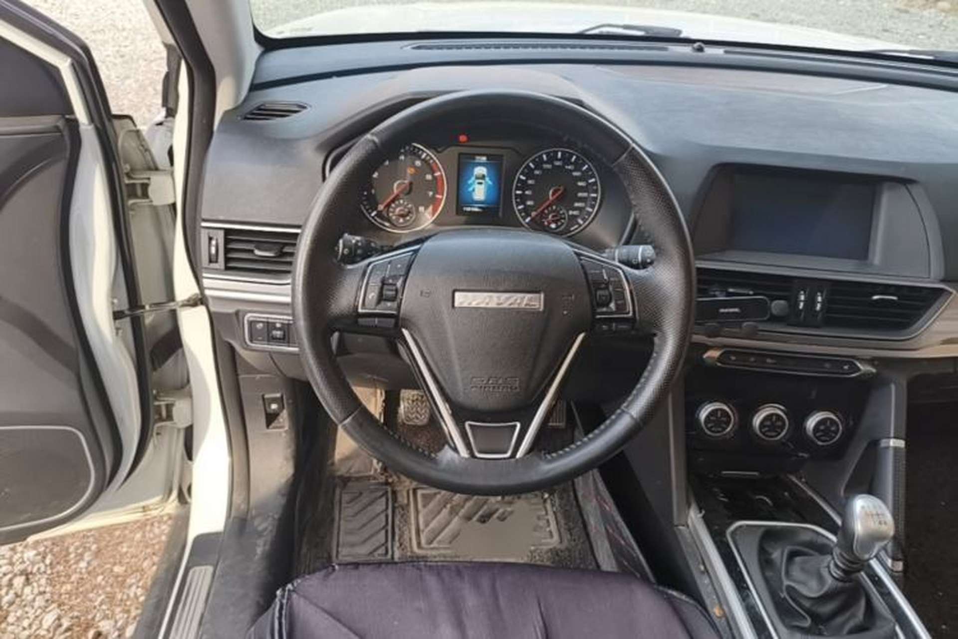 Used Haval H6 2018 Red-Label Sport Version 1.5T Manual Two-Wheel Drive Elite Model Steering Wheel