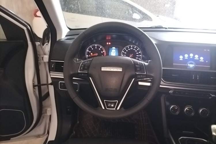 Used Haval H6 2018 Sport Edition 1.5T Manual Two-Wheel Drive Elite Model China V Standard Steering Wheel