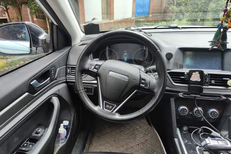 Used Haval H6 2018 Red-Label Sport Edition 1.5T Automatic Two-Wheel Drive Elite Model Steering Wheel