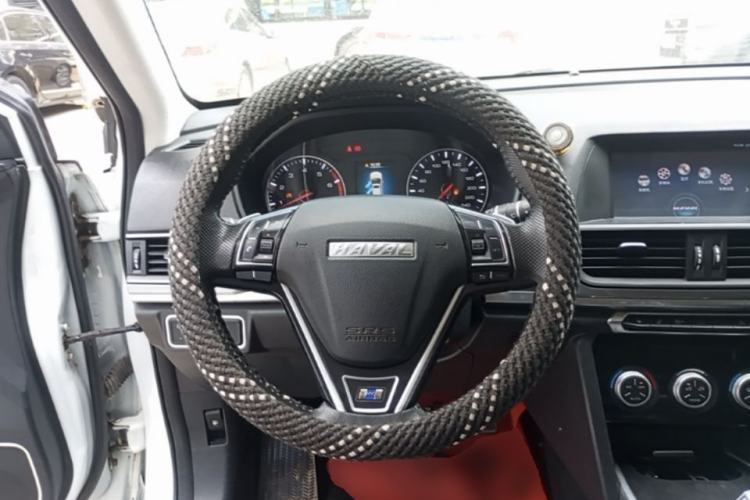 Used Haval H6 2018 Sport Edition 1.5T Automatic Two-Wheel Drive Elite Model China V Standard Steering Wheel
