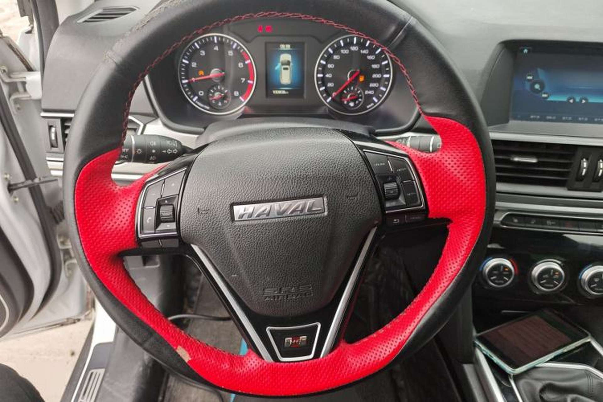 Used Haval H6 2018 Red-Label Sport Version 1.5T Manual Two-Wheel Drive Elite Model Steering Wheel