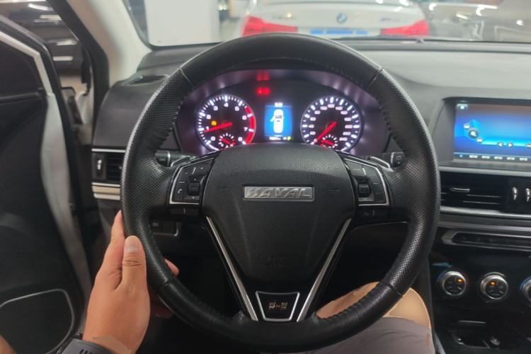 Used Haval H6 2018 Sport Edition 1.5T Automatic Two-Wheel Drive Elite Model China V Standard Steering Wheel