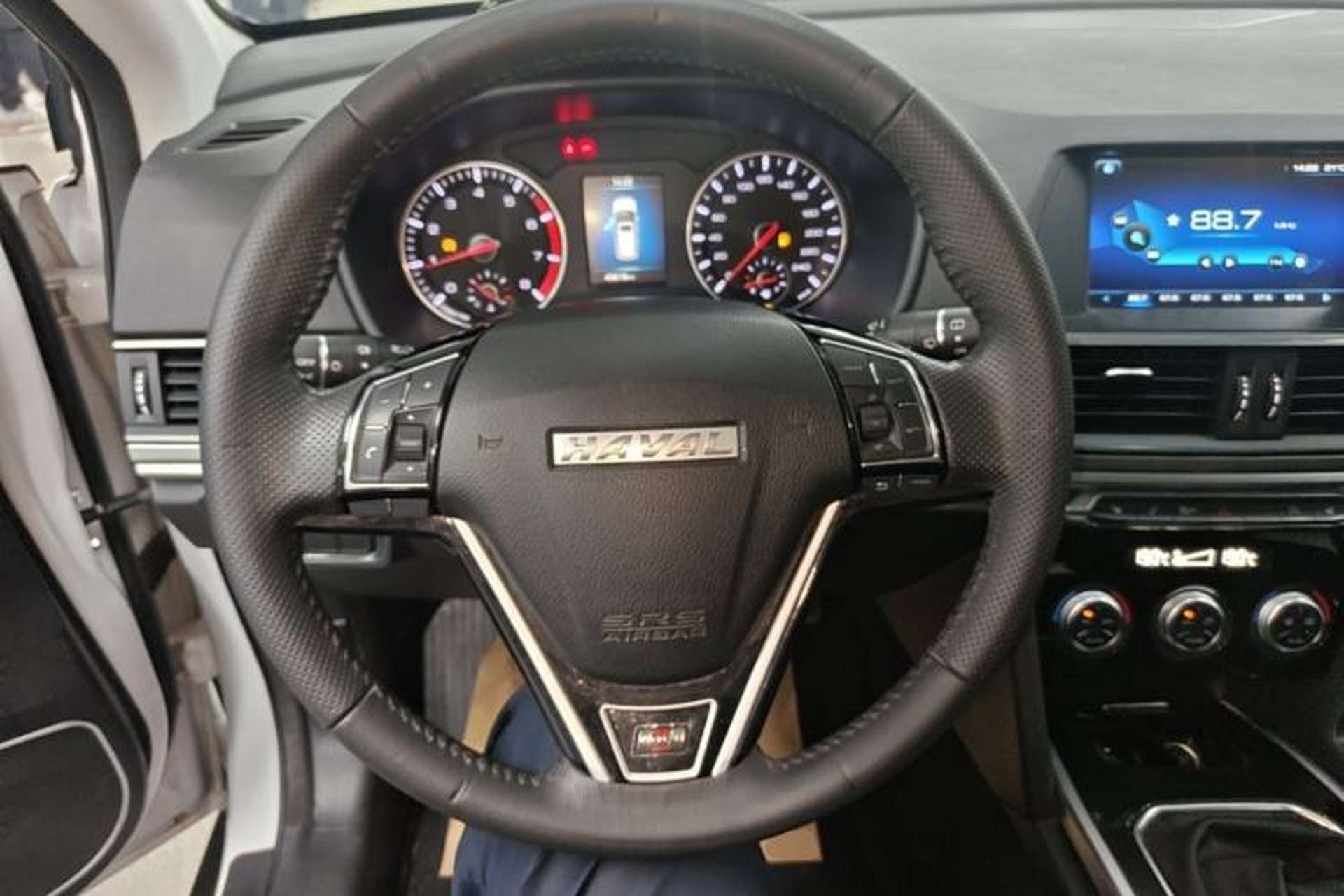 Used Haval H6 2018 Red-Label Sport Version 1.5T Manual Two-Wheel Drive Elite Model Steering Wheel