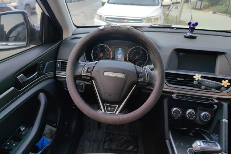 Used Haval H6 2018 Sport Edition 1.5T Automatic Two-Wheel Drive Elite Model China V Standard Steering Wheel